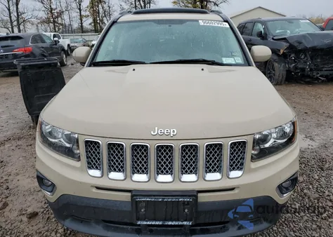 2016 Jeep Compass Latitude z USA, uszkodzony, nr VIN 1C4NJDEB0GD802751